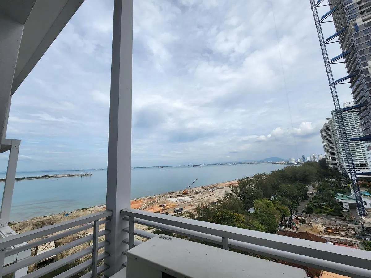 Sunrise Gurney Executive Premium Large Suite George Town Apartmán
