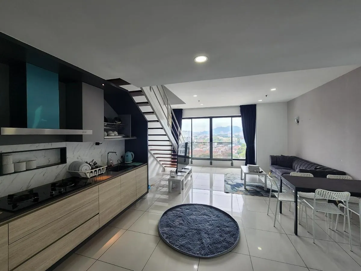 Sunrise Gurney Executive Premium Large Suite George Town Apartment